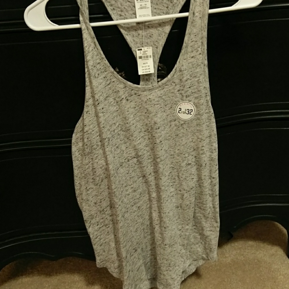 VS Tank top NWT